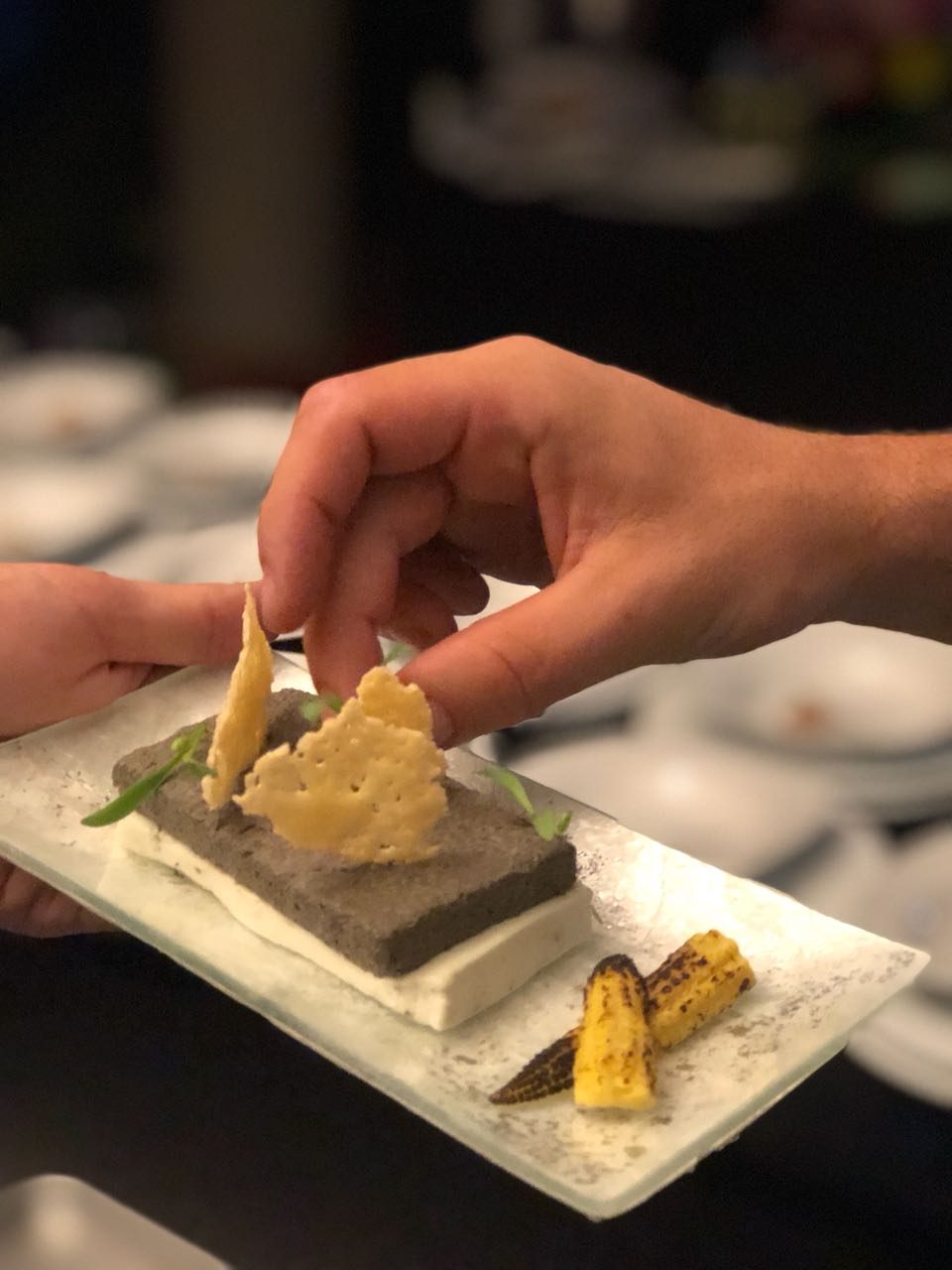 Emplatado de autor con galleta de parmesano